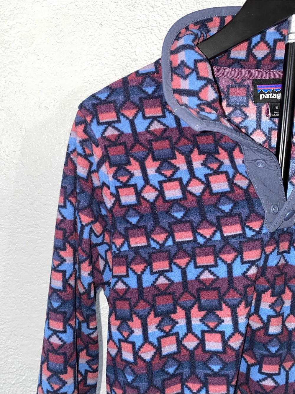 Patagonia Pullover Loose Snap Placket Polyester Fleece Geometric Outdoors Small - Picture 3 of 12